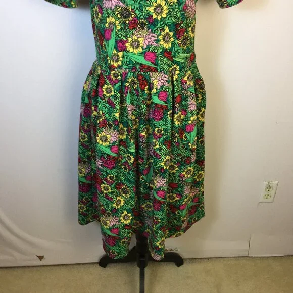 LuLaRoe Amelia Fit & Flare Dress Size L Womans Green Floral Short Sleeve Pleated - Picture 5 of 13